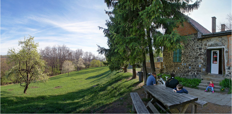 18-2-agasvari-turistahaz.jpg