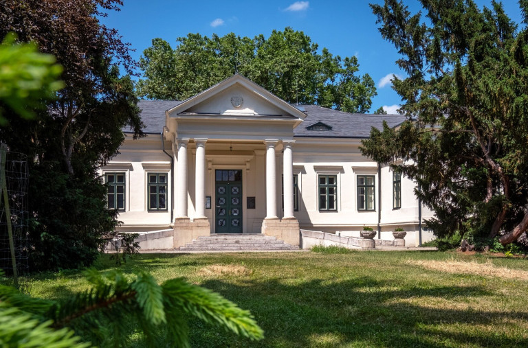 Amiről a cégénydányádi Kende-kúria mesél