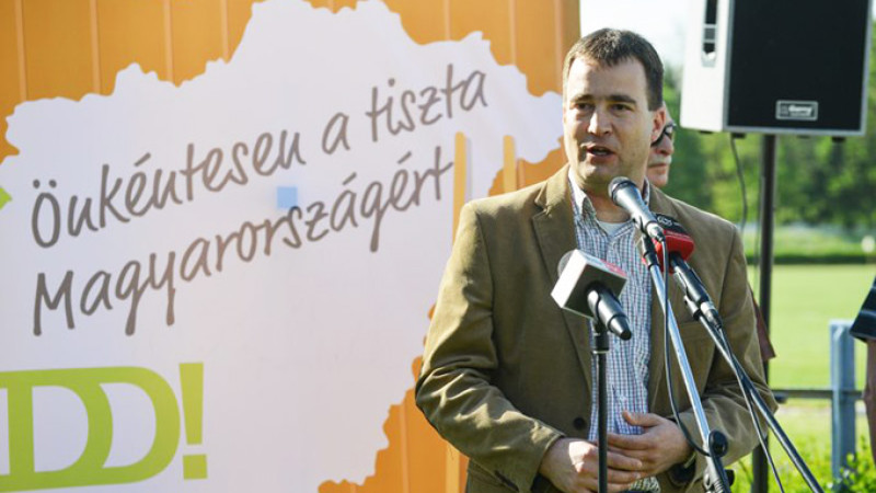 dr_racz_andras_karcag_teszedd.jpg