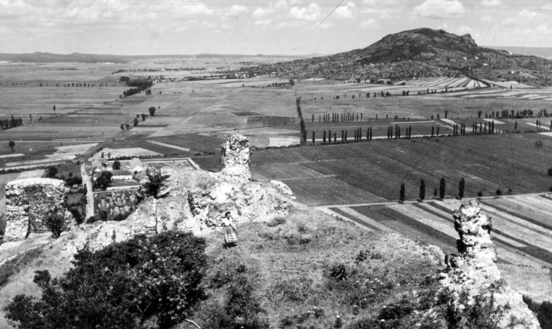 02 A vár 1953-ban FOTO Fortepan _ Preisich család fortepan_157946