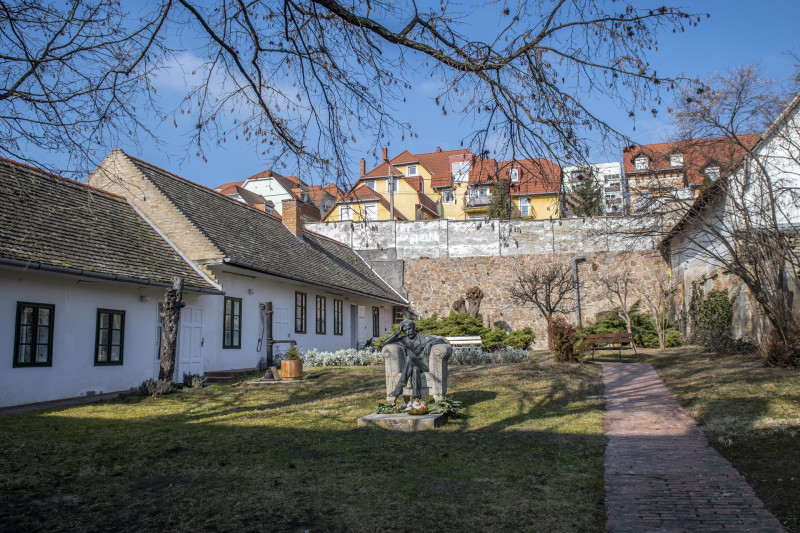 08 szekszard_babitshaz_belso_szobor