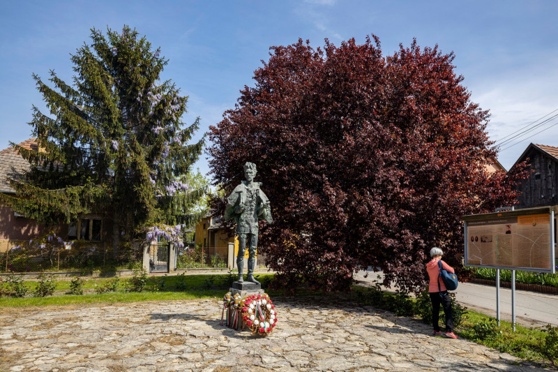 11 Szalkszentmárton bronzszobor 02 CSM_20230502_0712