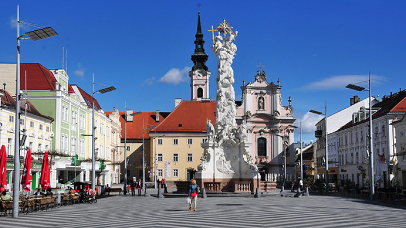 13-04-13-st-poelten-pathausplatz-714.jpg