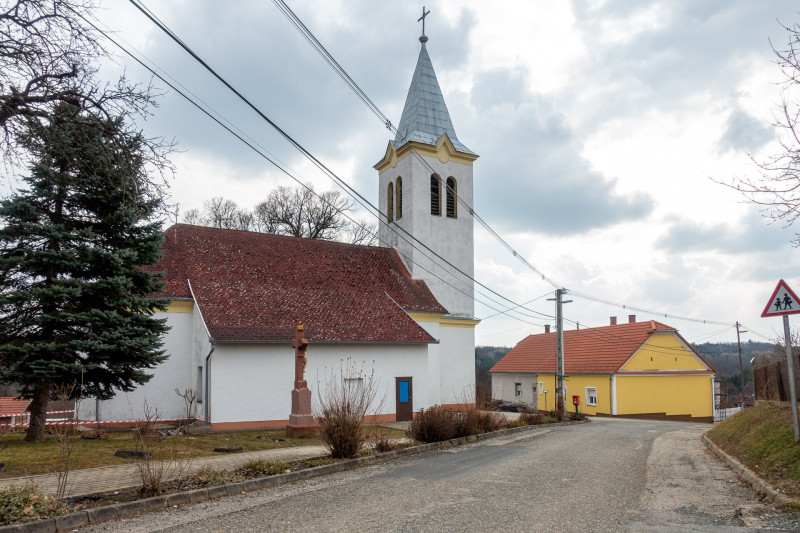 14 kondorfán