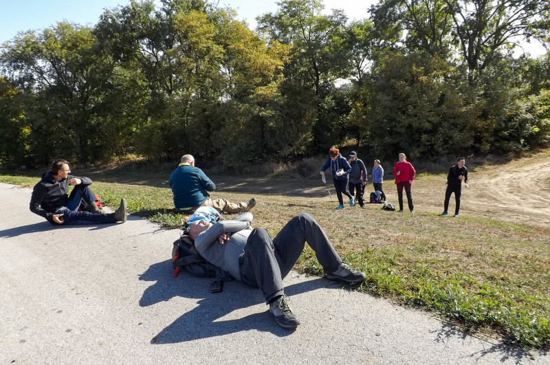14 pihenő a gáton