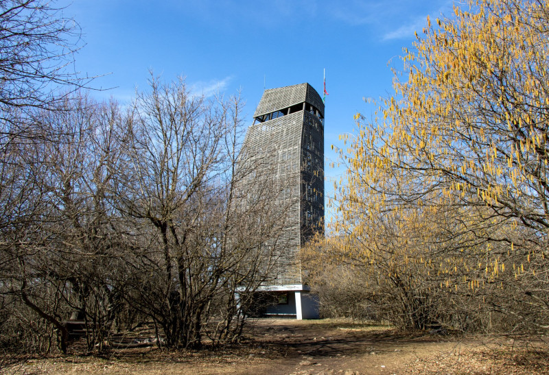 19 Nagy-kopasz, Csergezán Pál-kilátó