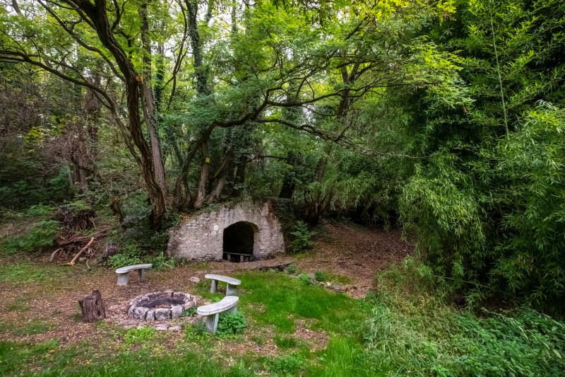 23 063 Óbudavár mosóház Szent Márton pihenőpark PK