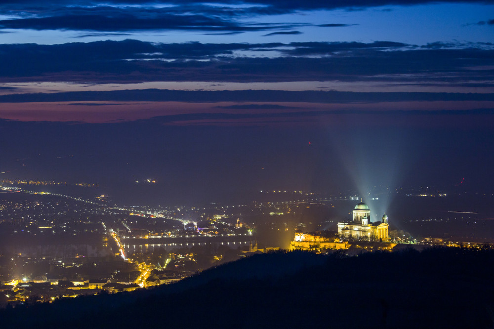 26-esztergom-ejjel.jpg