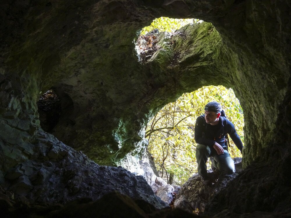 2A vértesi Borostyán-barlang inkább csak egy kis üreg