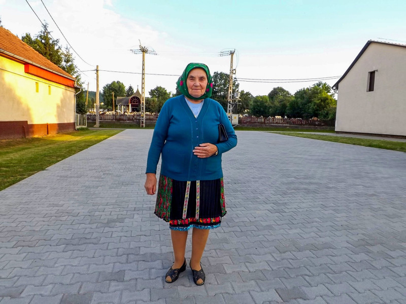 34 beszédes palóc hétköznapi népviseletek