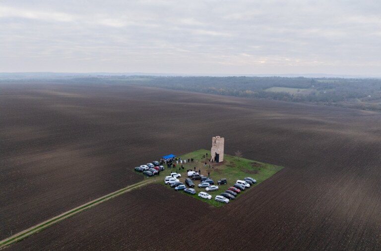 Megmentették a 800 éves hetyei templomrom ősi tornyát