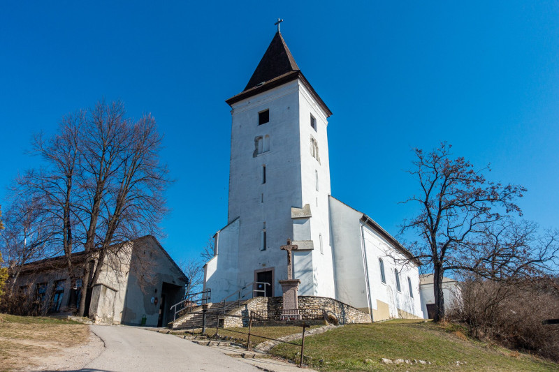 5Bajóti templom