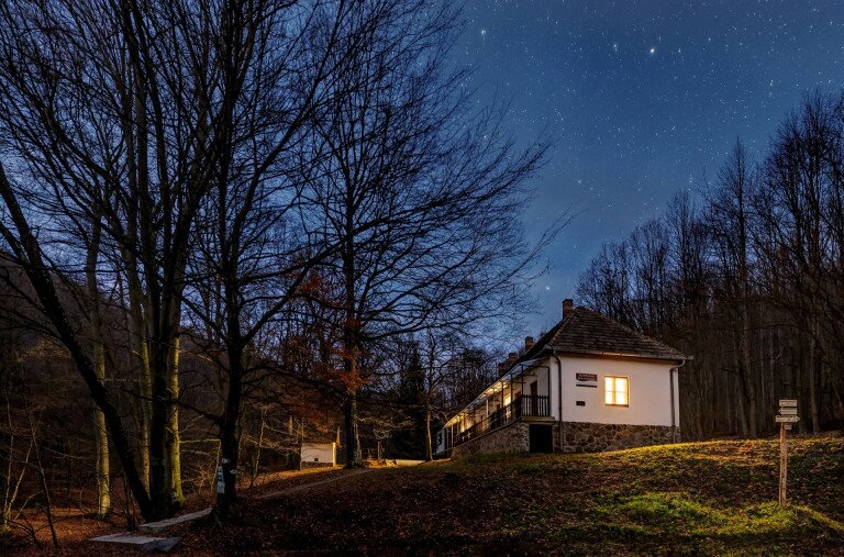 A Börzsöny klasszikus menedékében, a Szénpataki kulcsosházban éjszakáztunk – Videó