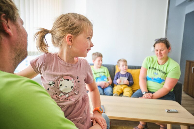 6047_XS107411_250610