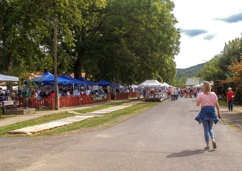 7. Szilvaszombat, Kétbodony