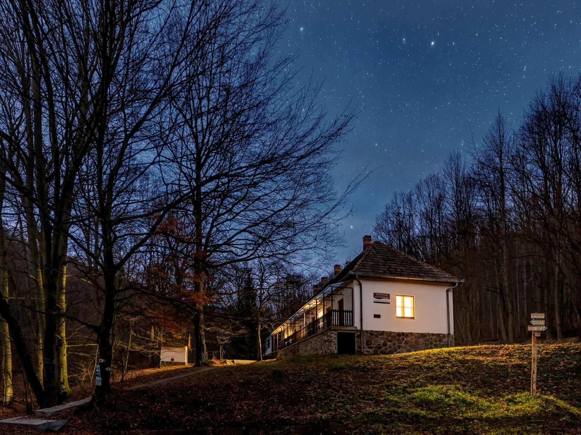 A Börzsöny klasszikus menedékében, a Szénpataki kulcsosházban éjszakáztunk – Videó