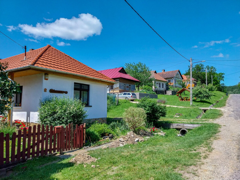 8. Tornabarakony falukép