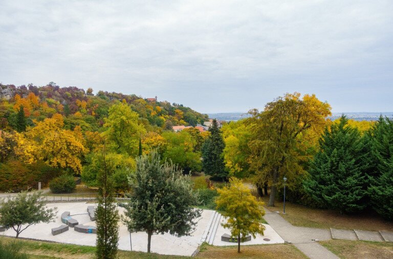 Püspöki nyaralóból derviskolostor