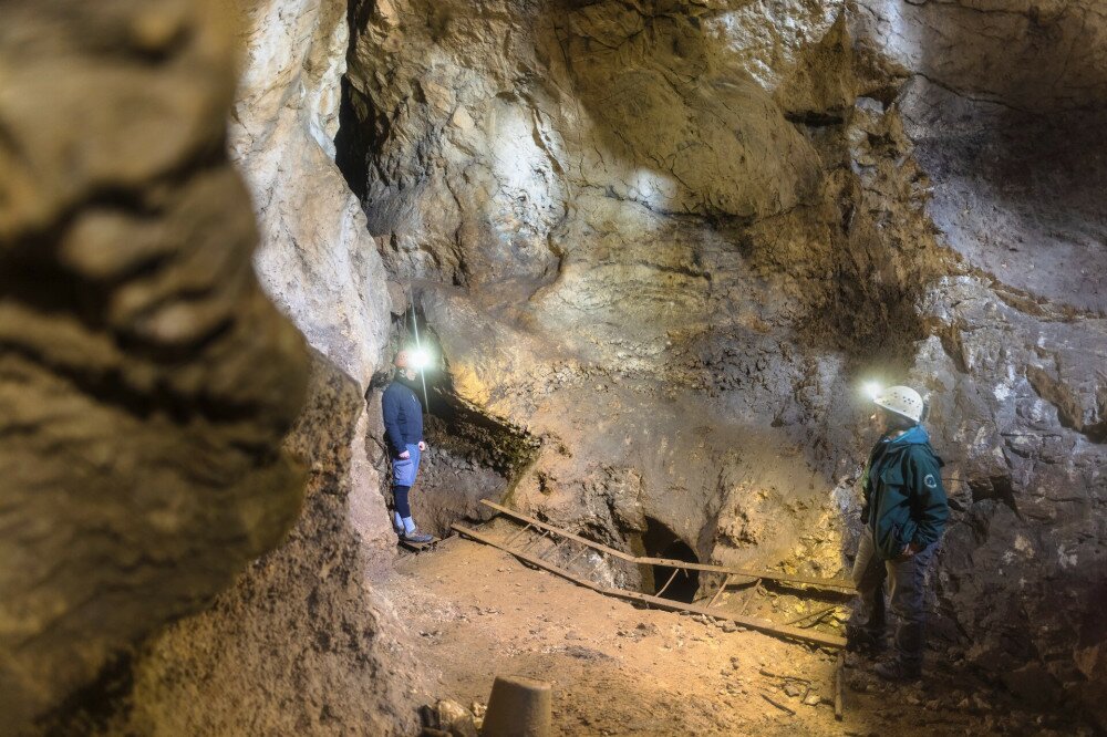 A Hárs-hegyen nyíló Bátori-barlangban
