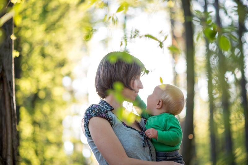 Anyuka babájával az erdőben