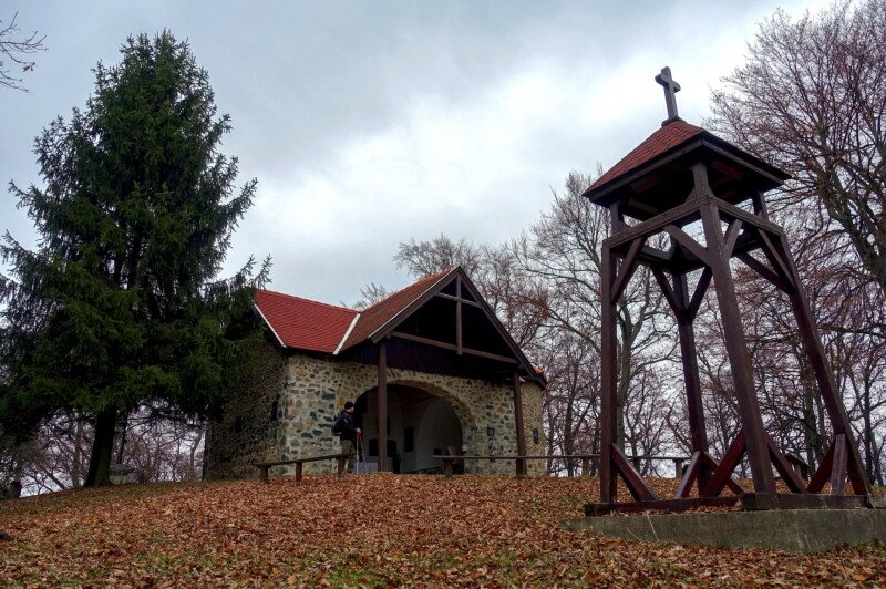 A Szent Margit-kápolna és harangláb