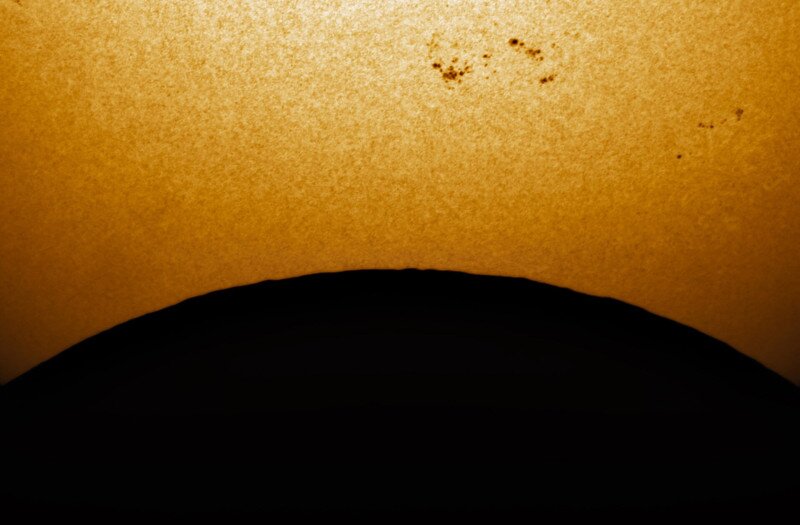 Asztrofotó egy részleges napfogyatkozásról