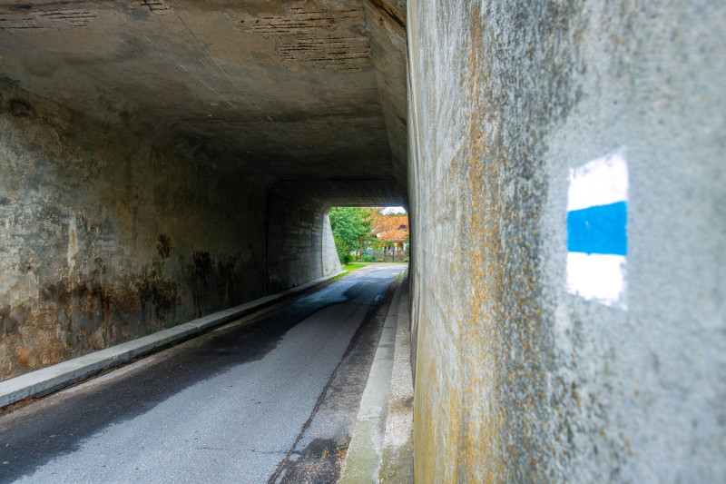 Átkelés a 8-as út alatt Városlődön