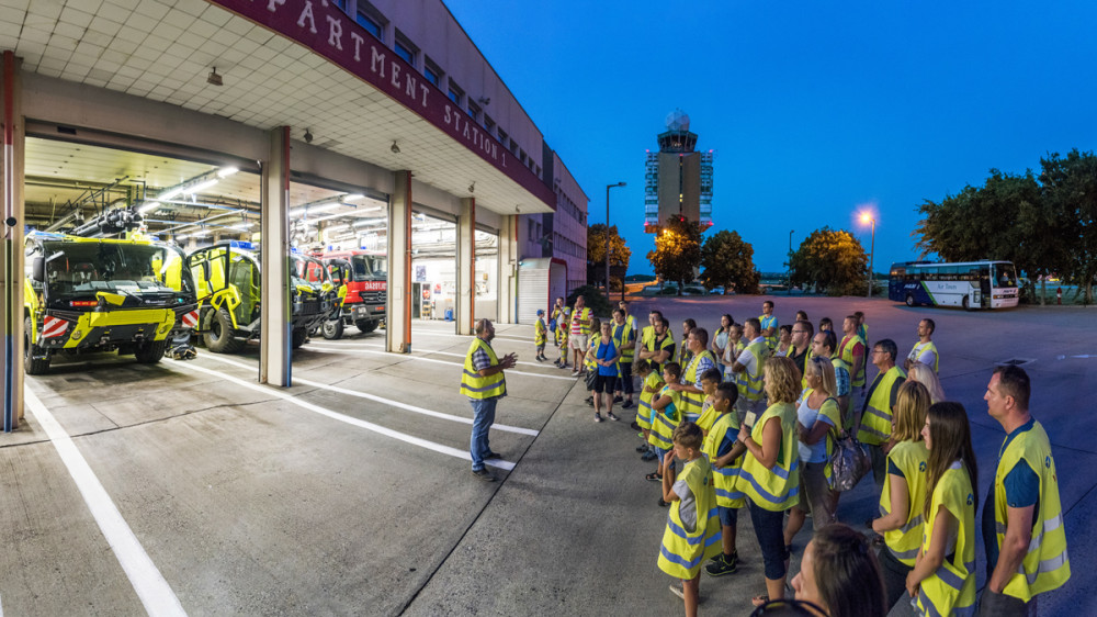 aug-17du_051-p.jpg