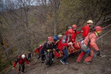 A Vadálló-köveknél bokasérült kirándulót mentettek