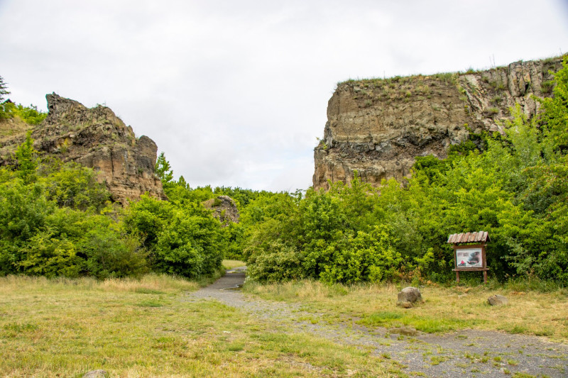 Bányaudvar, Ság