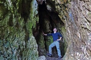 Benéztünk a pamlag-völgyi szörny barlangjába