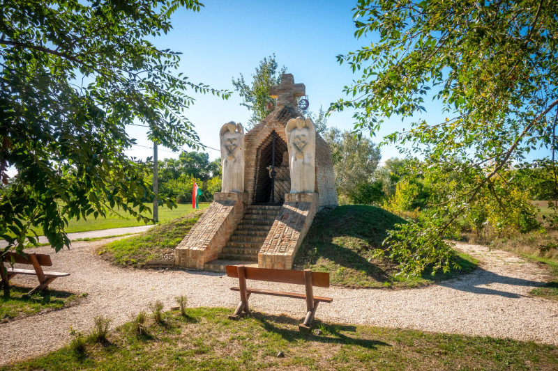 Boldogasszony házacska kápolna Martélyon