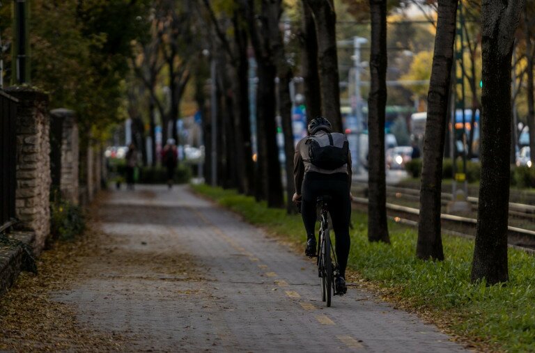 Könnyebb lesz Budapest belvárosából kerékpárral eljutni a budai hegyekbe