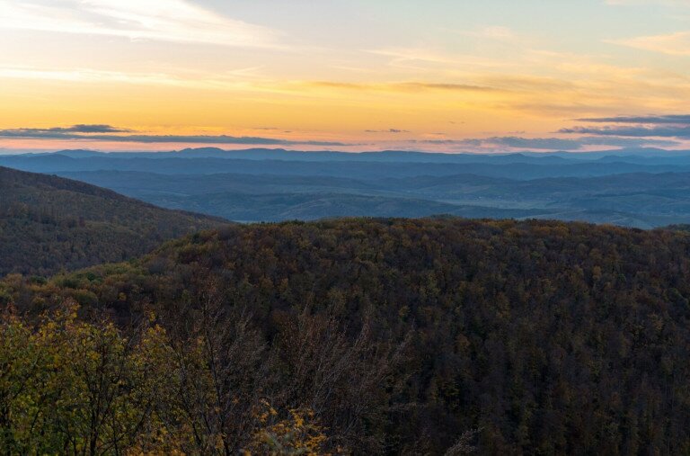 Mesés bükki szirtek, ahová nem csak a panorámákért érdemes felkapaszkodni