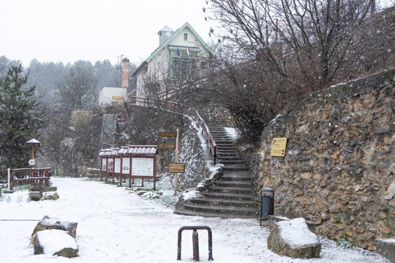 _DSF2367_Pál-völgyi-barlang Látogatóközpont épülete