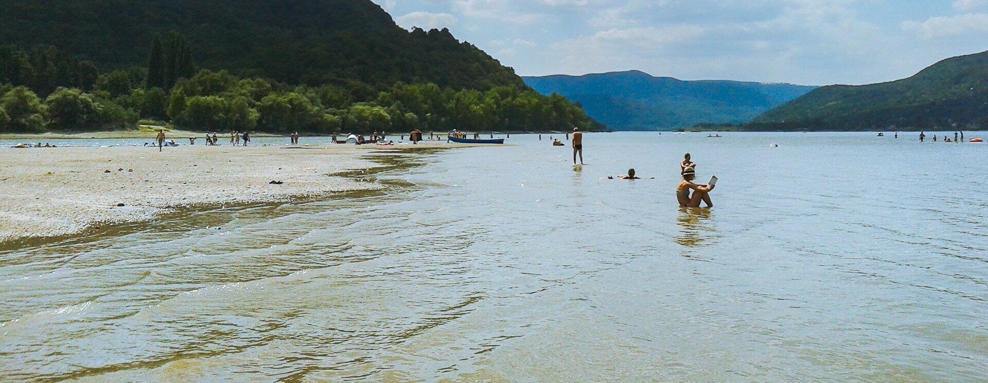 Menő strandok Magyarországon a nomád vízparttól a csúszdaparkig