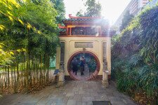 Egy csöppnyi ázsiai csodakert Budapest szívében