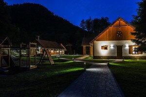 Új turistaház-komplexumot adtak át a Zempléni-hegységben