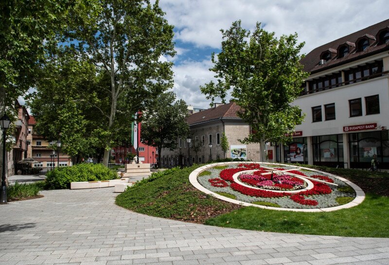 FRA_szekesfehervar viragora