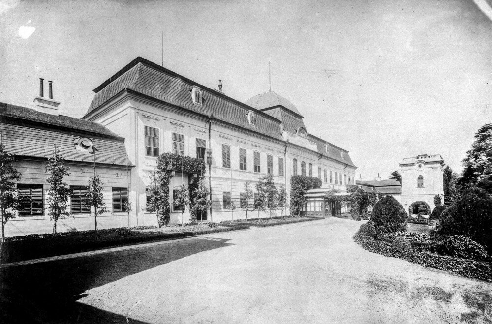 Gyula Harruckern-Wenckheim-Almásy-kastély 