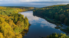 Hat varázslatos hazai tó, ahol elbűvöl az ősz színes világa