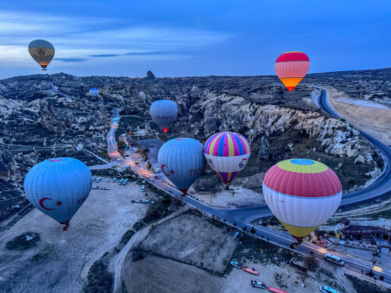Hőlégballonozás Törökországban Kappadókia felett