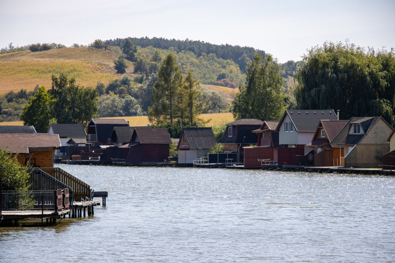 Horgásztó (3)