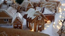 Idén is elkészült a geresdlaki mézeskalácsfalu