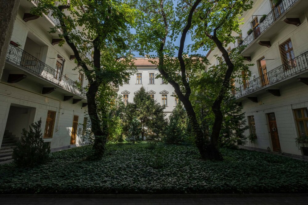 Ismeretlenebb budapesti kertek városi séta