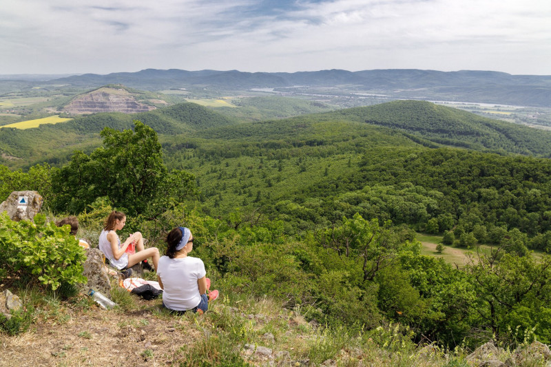 Kilátás a Nagy-Galláról a Börzsönyben