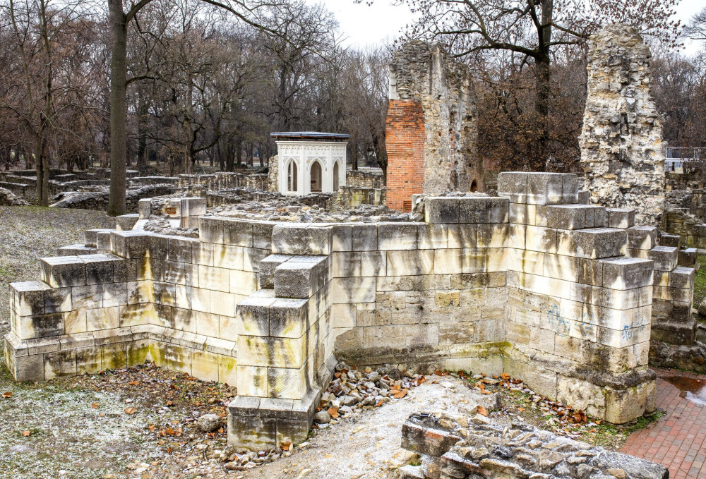 Margitsziget-Domonkos-kolostorrom-FOTO Csanádi Marton