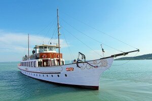 Megkezdődött a hajózási szezon a Balatonon