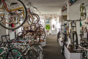 Megnéztük hazánk első kerékpármúzeumát