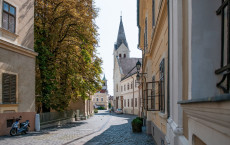 Megújul a veszprémi várnegyed